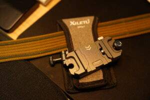 camera-holster-belt